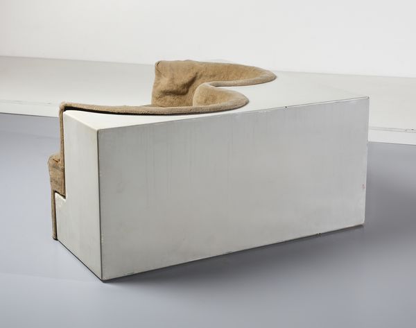 Archizoom Associati : Un modulo del divano - isola soggiorno mod. Safar per Poltronova, Firenze  - Asta Asta 443 | DESIGN E ARTI DECORATIVE DEL NOVECENTO Online - Associazione Nazionale - Case d'Asta italiane