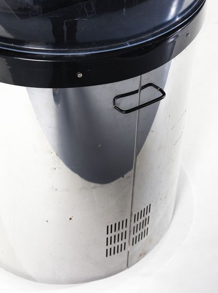 MANIFATTURA ITALIANA : Frigo bar Space Age  - Asta Asta 443 | DESIGN E ARTI DECORATIVE DEL NOVECENTO Online - Associazione Nazionale - Case d'Asta italiane