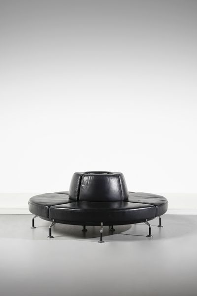 AROSIO PIETRO (n. 1946) : Divano mod. Intercity per Tacchini, Italia  - Asta Asta 443 | DESIGN E ARTI DECORATIVE DEL NOVECENTO Online - Associazione Nazionale - Case d'Asta italiane