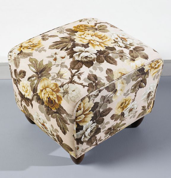 BEGA MELCHIORRE (1898 - 1976) : attribuito. Poltrona bergere con poggiapiedi  - Asta Asta 443 | DESIGN E ARTI DECORATIVE DEL NOVECENTO Online - Associazione Nazionale - Case d'Asta italiane