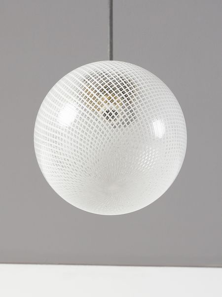 VENINI : attribuito. Due lampade a sospensione  - Asta Asta 443 | DESIGN E ARTI DECORATIVE DEL NOVECENTO Online - Associazione Nazionale - Case d'Asta italiane