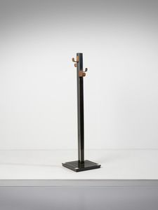 SCUOLA ROMANA - Appendiabiti da terra