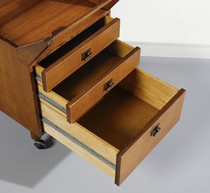 FRANCO ALBINI (1905-1977) & FRANCA HELG (1920-1989) : Cassettiera mobile mod. CM24 per Poggi, Pavia  - Asta Asta 443 | DESIGN E ARTI DECORATIVE DEL NOVECENTO Online - Associazione Nazionale - Case d'Asta italiane