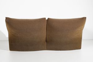 GUARNACCI EMILIO (n. 1938) : Divano a due posti mod. Falena per 1P Industria Chimica per l'Arredamento, Italia  - Asta Asta 443 | DESIGN E ARTI DECORATIVE DEL NOVECENTO Online - Associazione Nazionale - Case d'Asta italiane