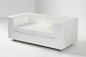LANDELS WILLIE (n. 1928) : Coppia di divani a due posti mod. Throw Away e pouf su ruote per Zanotta, Nova Milanese  - Asta Asta 443 | DESIGN E ARTI DECORATIVE DEL NOVECENTO Online - Associazione Nazionale - Case d'Asta italiane
