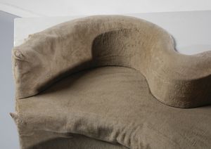 Archizoom Associati : Un modulo del divano - isola soggiorno mod. Safar per Poltronova, Firenze  - Asta Asta 443 | DESIGN E ARTI DECORATIVE DEL NOVECENTO Online - Associazione Nazionale - Case d'Asta italiane