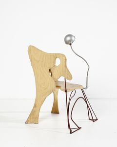 DALISI RICCARDO (1931 - 2022) : attribuito. Poltroncina scultorea con lampada  - Asta Asta 443 | DESIGN E ARTI DECORATIVE DEL NOVECENTO Online - Associazione Nazionale - Case d'Asta italiane