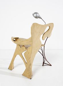 DALISI RICCARDO (1931 - 2022) : attribuito. Poltroncina scultorea con lampada  - Asta Asta 443 | DESIGN E ARTI DECORATIVE DEL NOVECENTO Online - Associazione Nazionale - Case d'Asta italiane