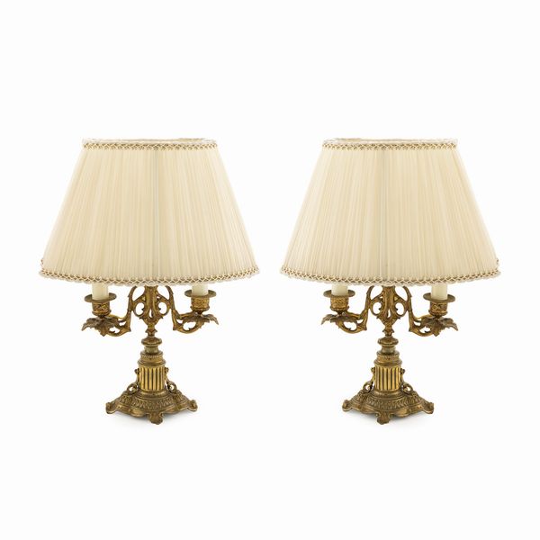 Coppia di doppieri elettrificati in bronzo dorato  - Asta Arredi Sculture Oggetti D'Arte I Web Only - Associazione Nazionale - Case d'Asta italiane