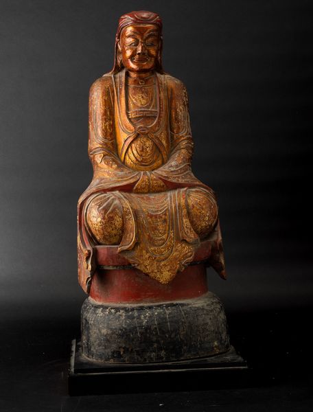 Figura di saggio seduto in legno laccato e dorato, Vietnam, XIX secolo  - Asta Arte orientale  - Associazione Nazionale - Case d'Asta italiane