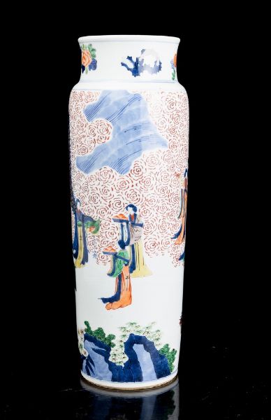Vaso in porcellana raffigurante scene di vita comune, Cina, Dinastia Qing, XIX secolo  - Asta Arte orientale  - Associazione Nazionale - Case d'Asta italiane