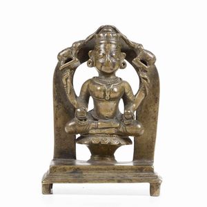 Figura di divinit entro aura in bronzo, India, XIX secolo  - Asta Arte orientale  - Associazione Nazionale - Case d'Asta italiane