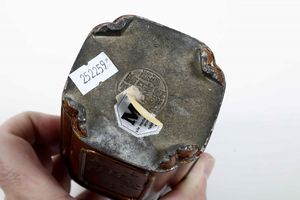 Lotto composto da due teiere cloisonn, un vaso e un porta t. Manifattura orientale, XX secolo  - Asta Arte orientale  - Associazione Nazionale - Case d'Asta italiane