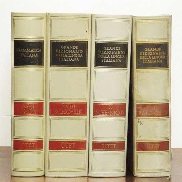 Salvatore Battaglia -Dizionario della lingua italiana, sec XX, UTET Grande Dizionario della lingua italiana, UTET. Volume I; vol. II; volume III; volume IV; volume V; volume VI; volume VII; volume VIII; volume IX; vol. X; volume XI; volume XII; vol. XIII (scompleto; venduto come elemento di arredo)  - Asta Libri Antichi - Associazione Nazionale - Case d'Asta italiane