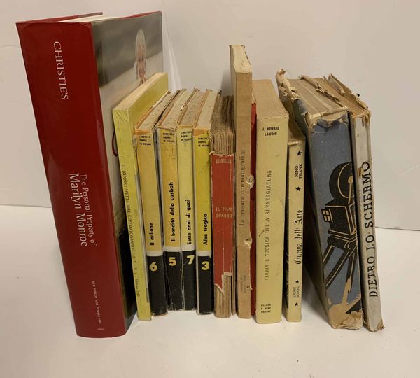 Luigi Chiarini : Luigi Chiarini Dal soggetto al film. La sceneggiatura di Via delle Cinque Lune. Edizioni italiane, Roma.  - Asta Libri Antichi - Associazione Nazionale - Case d'Asta italiane