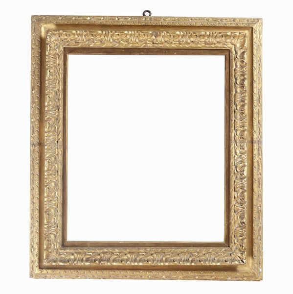 Cornice in legno intagliato e dorato. Centro Italia XVII secolo  - Asta Cornici Antiche - Associazione Nazionale - Case d'Asta italiane
