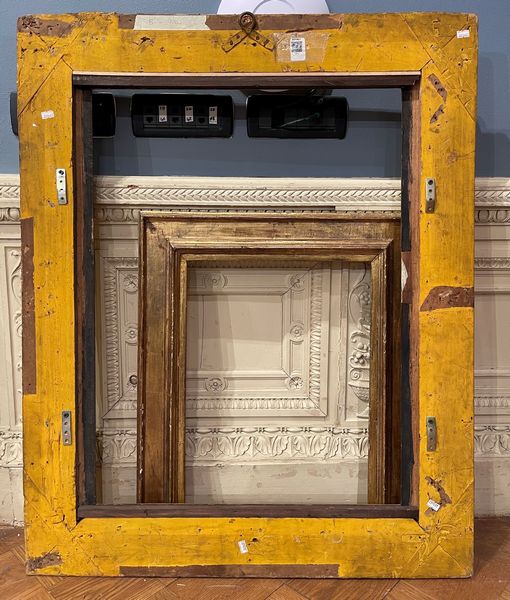Cornice a cassetta in legno intagliato e dorato. Italia centrale XVII-XVIII secolo  - Asta Cornici Antiche - Associazione Nazionale - Case d'Asta italiane