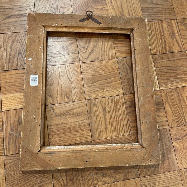 Cornice in legno intagliato e dorato. Italia centrale XVIII secolo  - Asta Cornici Antiche - Associazione Nazionale - Case d'Asta italiane