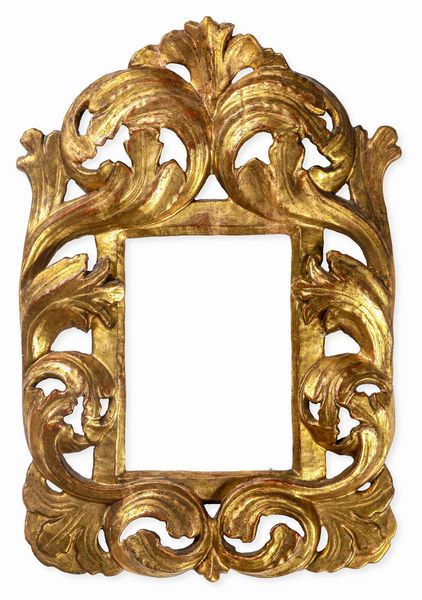 Cornice in legno intagliato, traforato e dorato. Italia XVII secolo  - Asta Cornici Antiche - Associazione Nazionale - Case d'Asta italiane