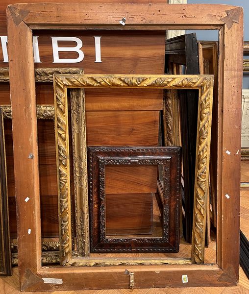 Cornice modanata in legno ebanizzato e dorato, Umbria XVII secolo  - Asta Cornici Antiche - Associazione Nazionale - Case d'Asta italiane