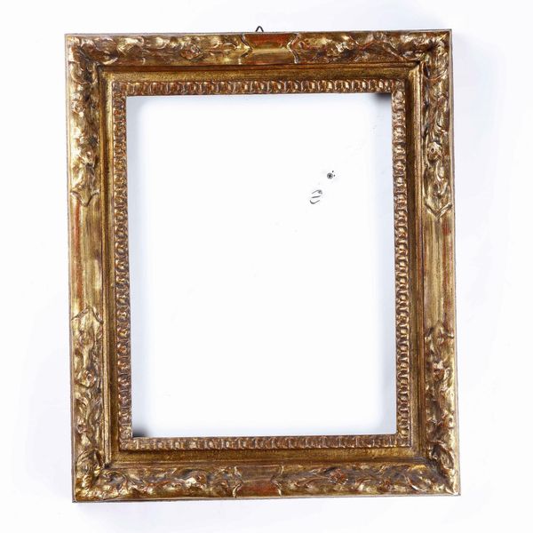 Cornice in legno intagliato e dorato. Veneto XVIII secolo  - Asta Cornici Antiche - Associazione Nazionale - Case d'Asta italiane