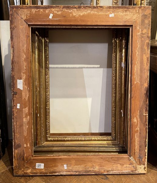 Cornice in pastiglia dorata. XIX secolo  - Asta Cornici Antiche - Associazione Nazionale - Case d'Asta italiane