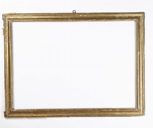 Grande cornice in legno dorato. Italia centrale XVIII secolo  - Asta Cornici Antiche - Associazione Nazionale - Case d'Asta italiane