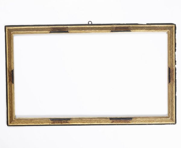 Cornice in legno intagliato, dorato e inciso. Marche met XVIII secolo  - Asta Cornici Antiche - Associazione Nazionale - Case d'Asta italiane