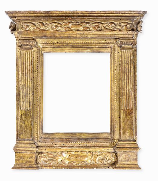 Cornice architettonica a edicola di epoca rinascimentale. Toscana XVI secolo  - Asta Cornici Antiche - Associazione Nazionale - Case d'Asta italiane