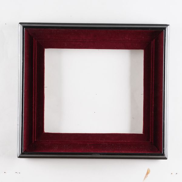 Lotto composto da tre cornici diversa per epoca, dimensione e fattura  - Asta Cornici Antiche - Associazione Nazionale - Case d'Asta italiane