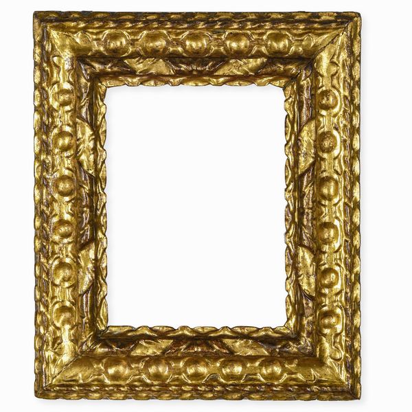 Cornice in legno intagliato e dorato. Emilia, XVII secolo  - Asta Cornici Antiche - Associazione Nazionale - Case d'Asta italiane