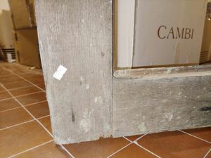 Cornice in legno intagliato, laccato e dorato. Marche XVIII secolo  - Asta Cornici Antiche - Associazione Nazionale - Case d'Asta italiane