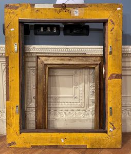 Cornice a cassetta in legno intagliato e dorato. Italia centrale XVII-XVIII secolo  - Asta Cornici Antiche - Associazione Nazionale - Case d'Asta italiane