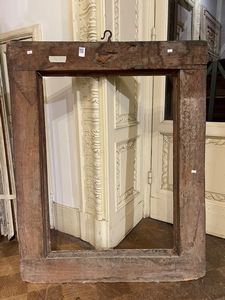 Cornice a cassetta in legno ebanizzato con racemi dorati. Toscana XVII secolo  - Asta Cornici Antiche - Associazione Nazionale - Case d'Asta italiane