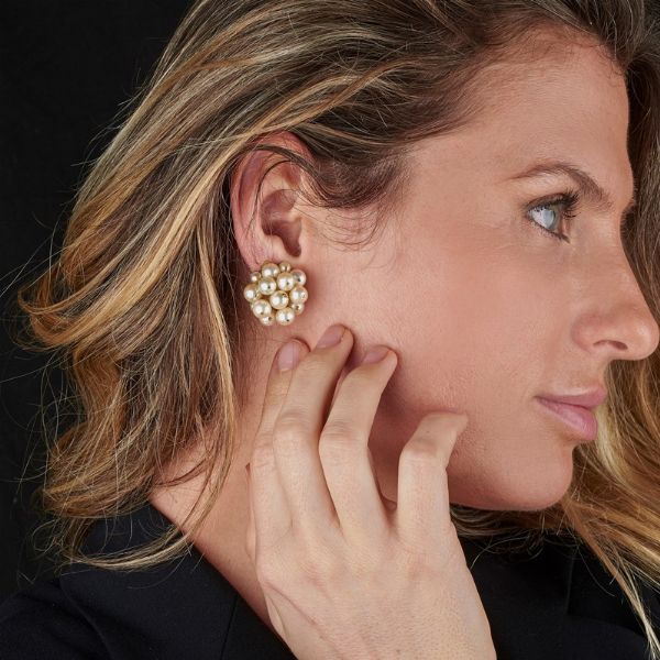 PAIO DI ORECCHINI A LOBO CON PERLE  - Asta GIOIELLI - Associazione Nazionale - Case d'Asta italiane