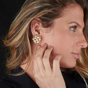 PAIO DI ORECCHINI A LOBO CON PERLE  - Asta GIOIELLI - Associazione Nazionale - Case d'Asta italiane