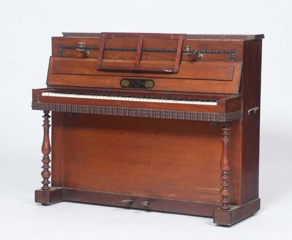 Pianoforte can cassa in legno, K.Bord, Paris  - Asta Una Nobile Dimora Fiorentina - Associazione Nazionale - Case d'Asta italiane