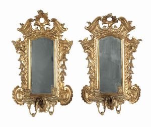 Due coppie di specchiere in legno intagliato e dorato, XVIII secolo  - Asta Una Nobile Dimora Fiorentina - Associazione Nazionale - Case d'Asta italiane