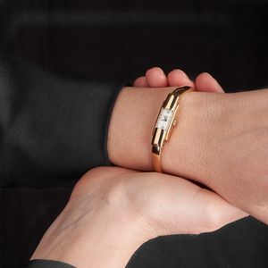 Baume & Mercier : BAUME & MERCIER OROLOGIO DA DONNA CON BRACCIALE A MANETTA  - Asta OROLOGI E PENNE - Associazione Nazionale - Case d'Asta italiane