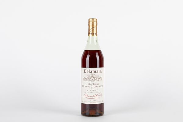 FRANCIA : Cognac Delamain Reserve de la Famille  DE LA FAMILLE  - Asta Vini e Distillati - Associazione Nazionale - Case d'Asta italiane
