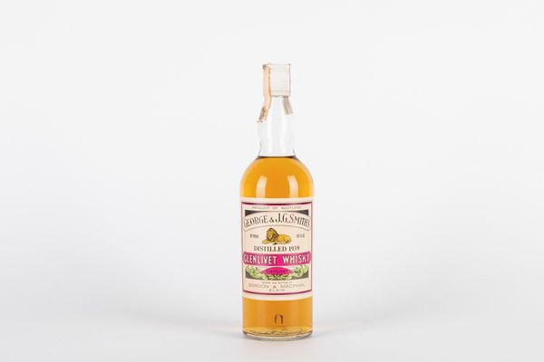 Scozia : GLENLIVET 1939 GORDON & MACPHAIL  - Asta Vini e Distillati - Associazione Nazionale - Case d'Asta italiane