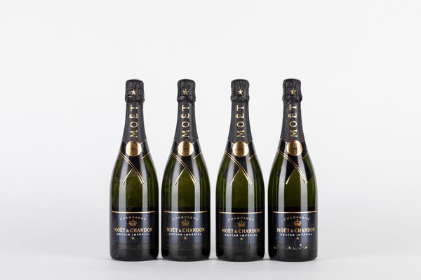 FRANCIA : Moet & Chandon Nectar Demi Sec (4 BT)  - Asta Vini e Distillati - Associazione Nazionale - Case d'Asta italiane