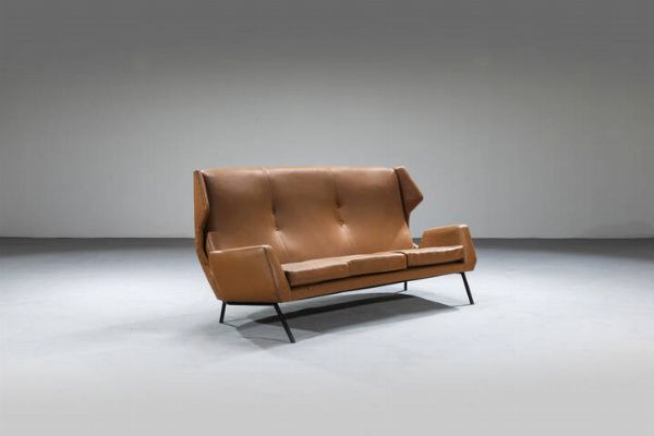 PRODUZIONE ITALIANA : Divano a tre posti  - Asta Design - Associazione Nazionale - Case d'Asta italiane