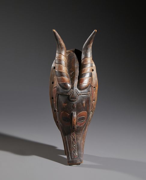 Guro - Costa d'Avorio : Nello stile di Maschera zoomorfa in legno e pigmenti  - Asta Asta 444 | AFRICA, OCEANIA E AMERICHE - ARTIGIANATO AFRICANO: VARI COMMITTENTI E SELEZIONE DALLA COLLEZIONE BARTOLOMUCCI Online - Associazione Nazionale - Case d'Asta italiane
