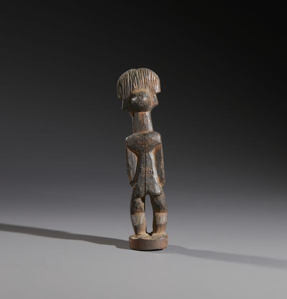 Baule - Costa d'Avorio : Nello stile di Scultura antropomorfa  in legno duro a patina scura  - Asta Asta 444 | AFRICA, OCEANIA E AMERICHE - ARTIGIANATO AFRICANO: VARI COMMITTENTI E SELEZIONE DALLA COLLEZIONE BARTOLOMUCCI Online - Associazione Nazionale - Case d'Asta italiane