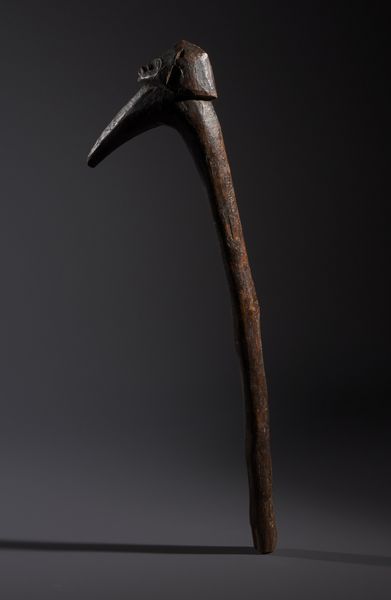 Lobi - Burkina Faso/Costa d'Avorio : Nello stile di Bastone-Insegna di  comando con testa antropomorfa  in legno duro a patina marrone  - Asta Asta 444 | AFRICA, OCEANIA E AMERICHE - ARTIGIANATO AFRICANO: VARI COMMITTENTI E SELEZIONE DALLA COLLEZIONE BARTOLOMUCCI Online - Associazione Nazionale - Case d'Asta italiane