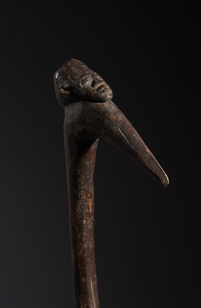 Lobi - Burkina Faso/Costa d'Avorio : Nello stile di Bastone-Insegna di  comando con testa antropomorfa  in legno duro a patina marrone  - Asta Asta 444 | AFRICA, OCEANIA E AMERICHE - ARTIGIANATO AFRICANO: VARI COMMITTENTI E SELEZIONE DALLA COLLEZIONE BARTOLOMUCCI Online - Associazione Nazionale - Case d'Asta italiane