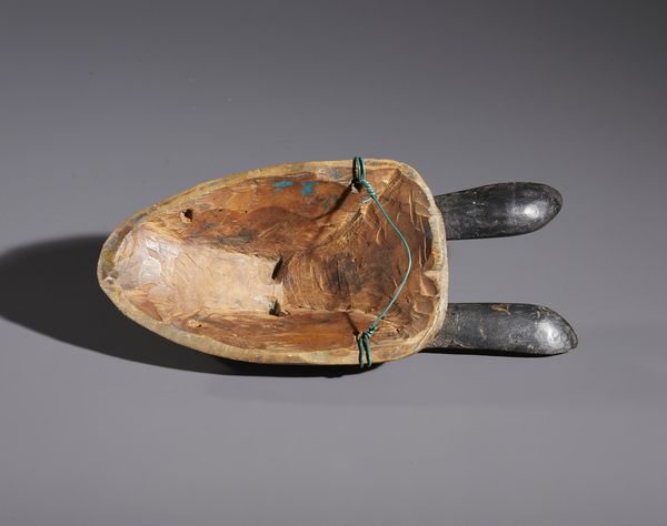 Guro - Costa d'Avorio : Nello stile di Maschera lepre in legno duro a patina naturale,  pigmento e caolino  - Asta Asta 444 | AFRICA, OCEANIA E AMERICHE - ARTIGIANATO AFRICANO: VARI COMMITTENTI E SELEZIONE DALLA COLLEZIONE BARTOLOMUCCI Online - Associazione Nazionale - Case d'Asta italiane