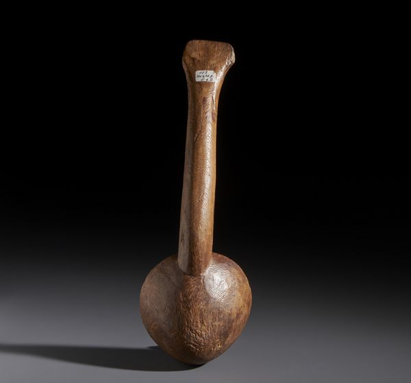 Tuareg - Sahara : Nello stile di Cucchiaio in legno duro a patina naturale con motivi geometrici incisi  - Asta Asta 444 | AFRICA, OCEANIA E AMERICHE - ARTIGIANATO AFRICANO: VARI COMMITTENTI E SELEZIONE DALLA COLLEZIONE BARTOLOMUCCI Online - Associazione Nazionale - Case d'Asta italiane