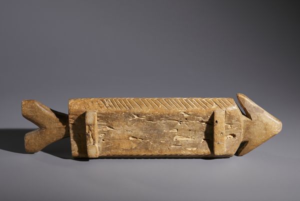 Mossi - Burkina Faso : Nello stile di Gioco con 12 buche in forma di freccia in  legno duro a patina naturale  - Asta Asta 444 | AFRICA, OCEANIA E AMERICHE - ARTIGIANATO AFRICANO: VARI COMMITTENTI E SELEZIONE DALLA COLLEZIONE BARTOLOMUCCI Online - Associazione Nazionale - Case d'Asta italiane